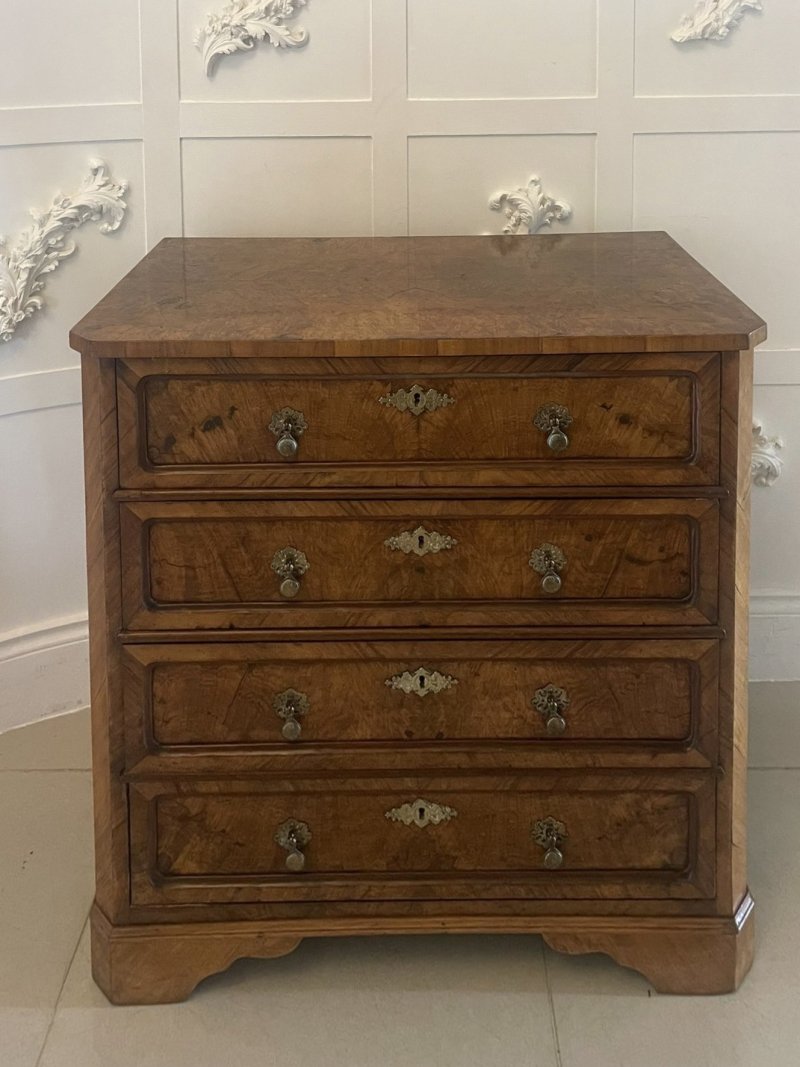Antique Victorian Outstanding Quality Burr Walnut Chest of Four Drawers